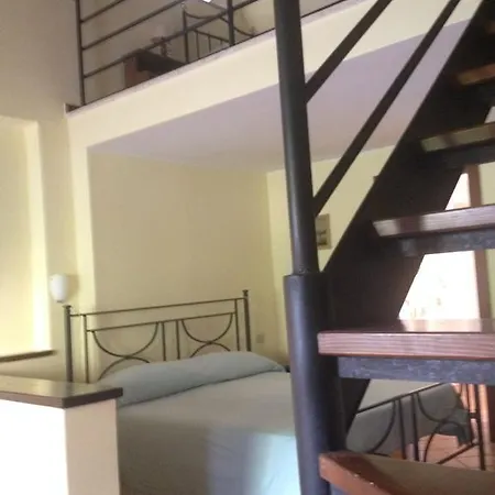 Agriturismo Collepina Farm stay